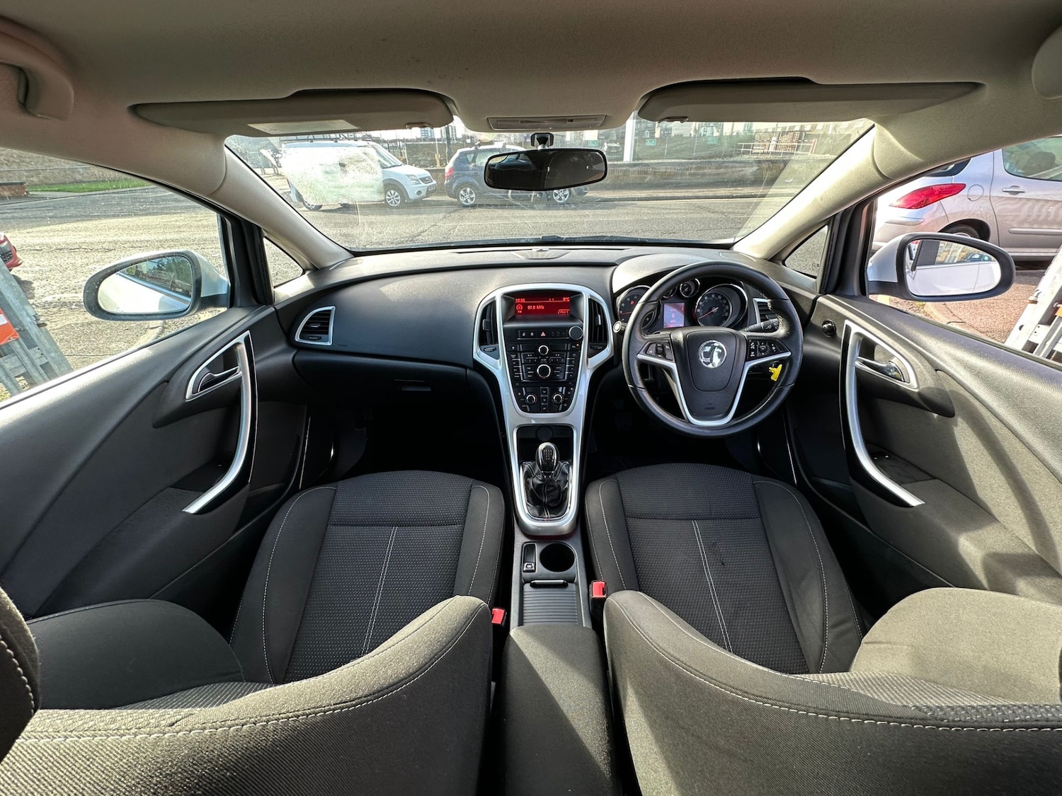 Used Vauxhall Astra 2012 for sale - 77567737: Photo 7