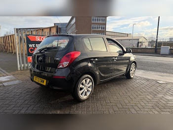 Used Hyundai i20 2013 for sale - 77329388: Photo