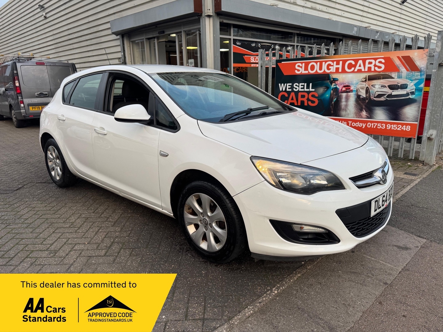 Used Vauxhall Astra 2014 for sale - 76615716: Photo 1