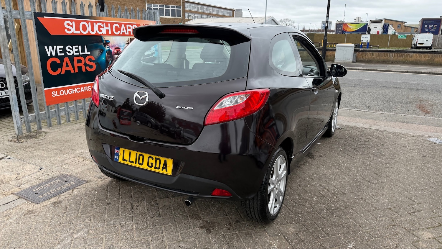 Used Mazda Mazda2 2010 for sale - 77997784: Photo 4