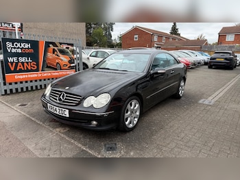 Used Mercedes-Benz CLK 2005 for sale - 76262631: Photo 2