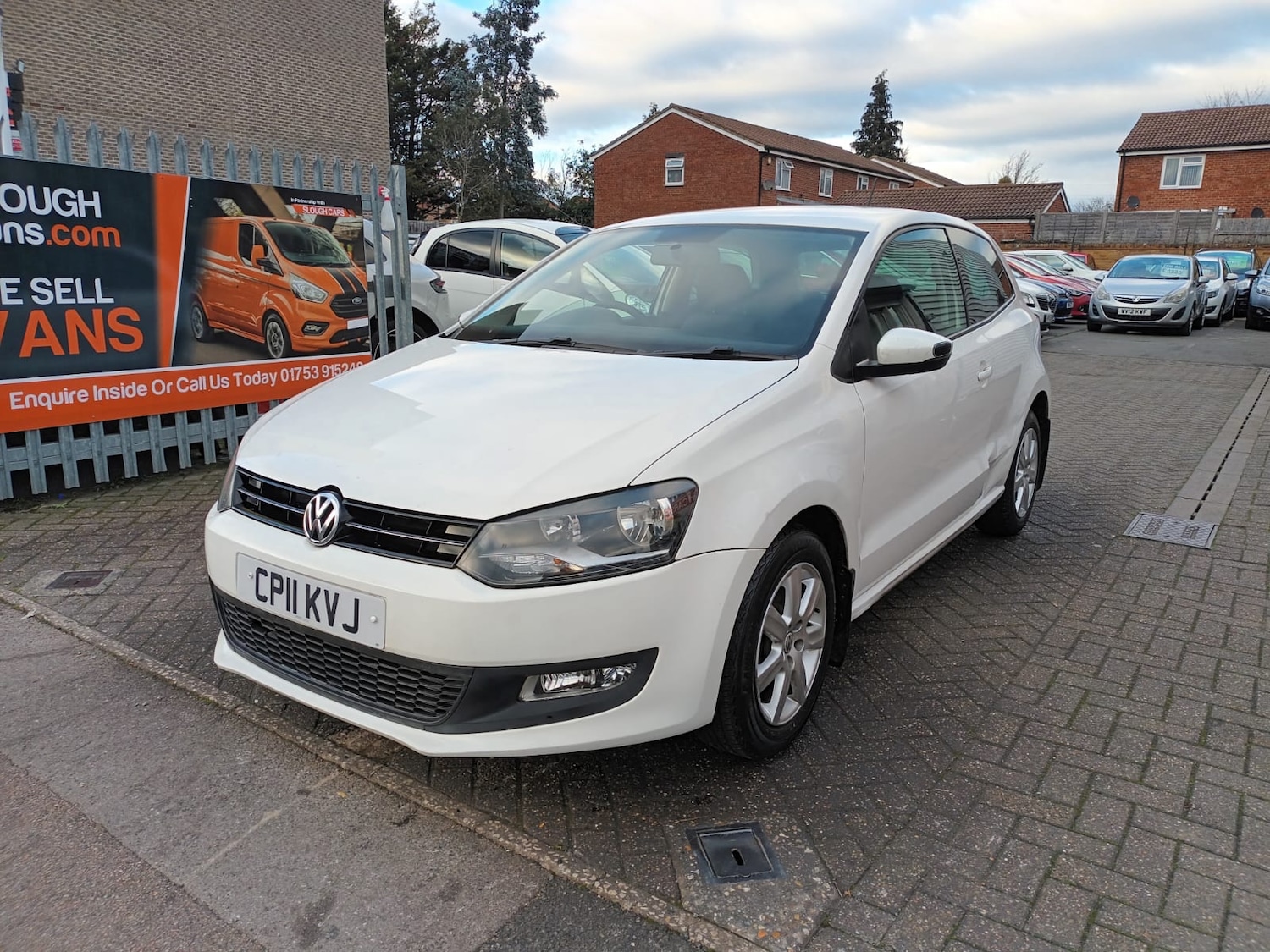 Used Volkswagen Polo 2011 for sale - 76640071: Photo 2