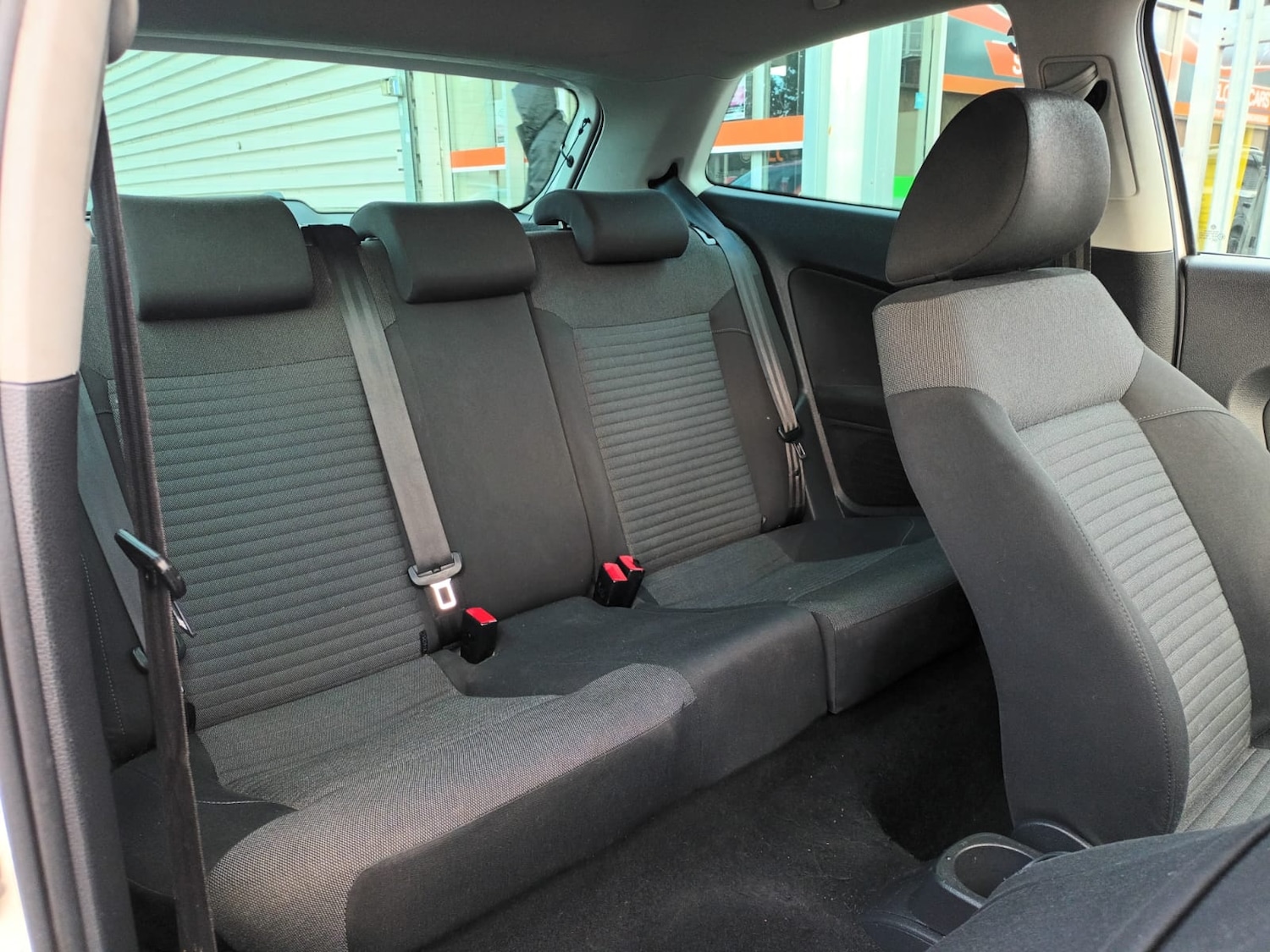 Used Volkswagen Polo 2011 for sale - 76640071: Photo 5