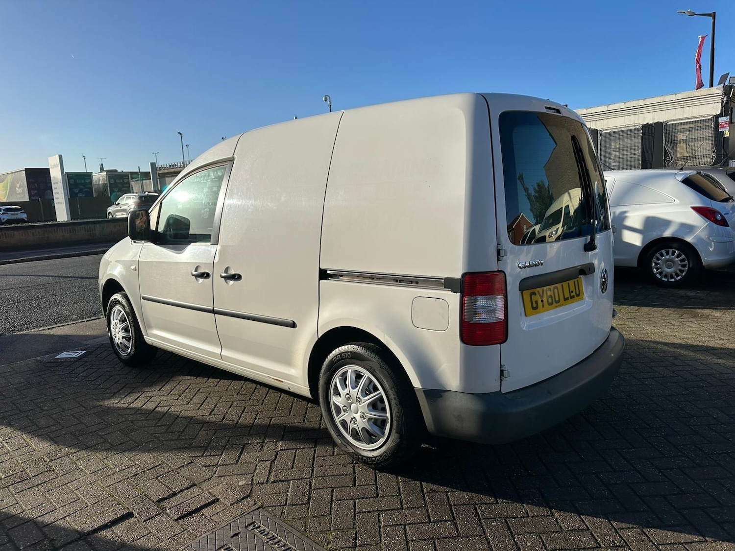Used Volkswagen Caddy 2010 for sale - 77020655: Photo 3