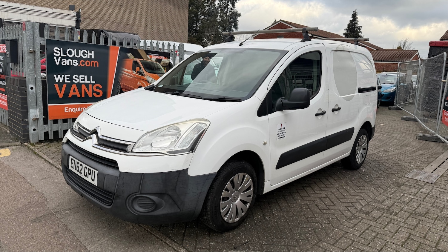 Used Citroen Berlingo 2013 for sale - 77365382: Photo 2