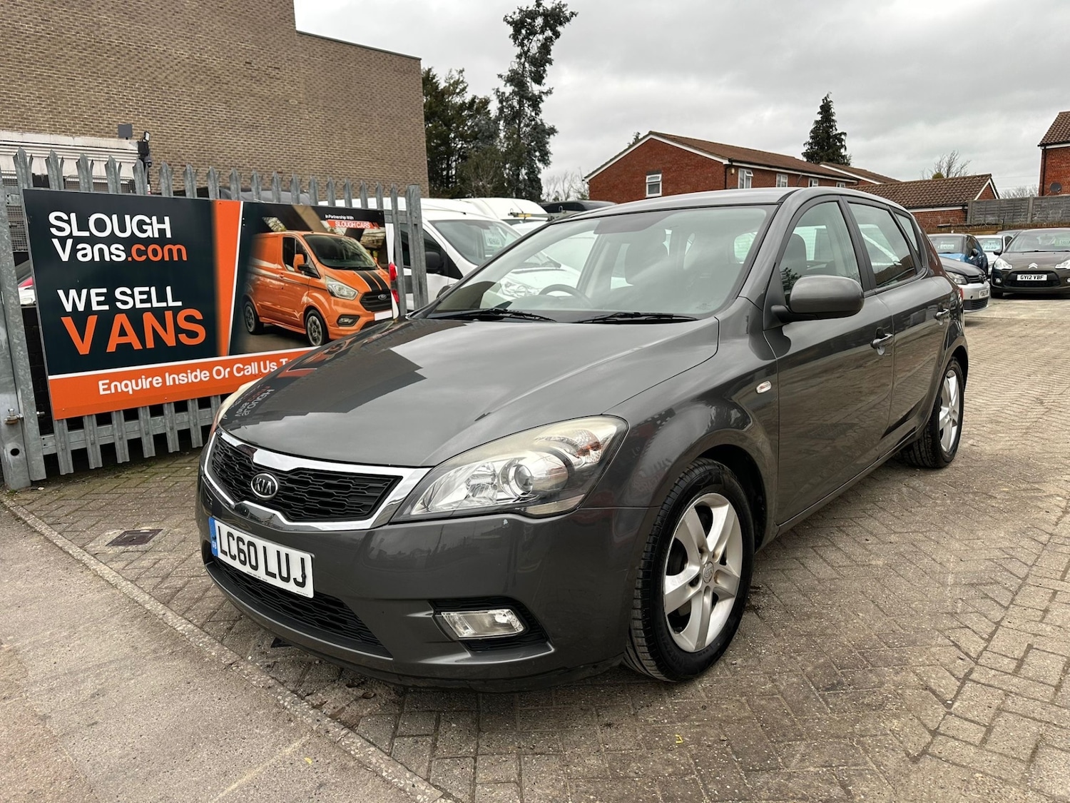 Used Kia Ceed 2010 for sale - 77675757: Photo 2