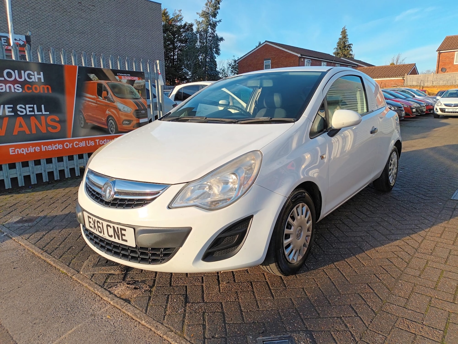 Used Vauxhall Corsa 2011 for sale - 76712785: Photo 2
