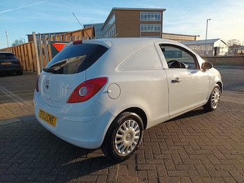 Used Vauxhall Corsa 2011 for sale - 76712785: Photo