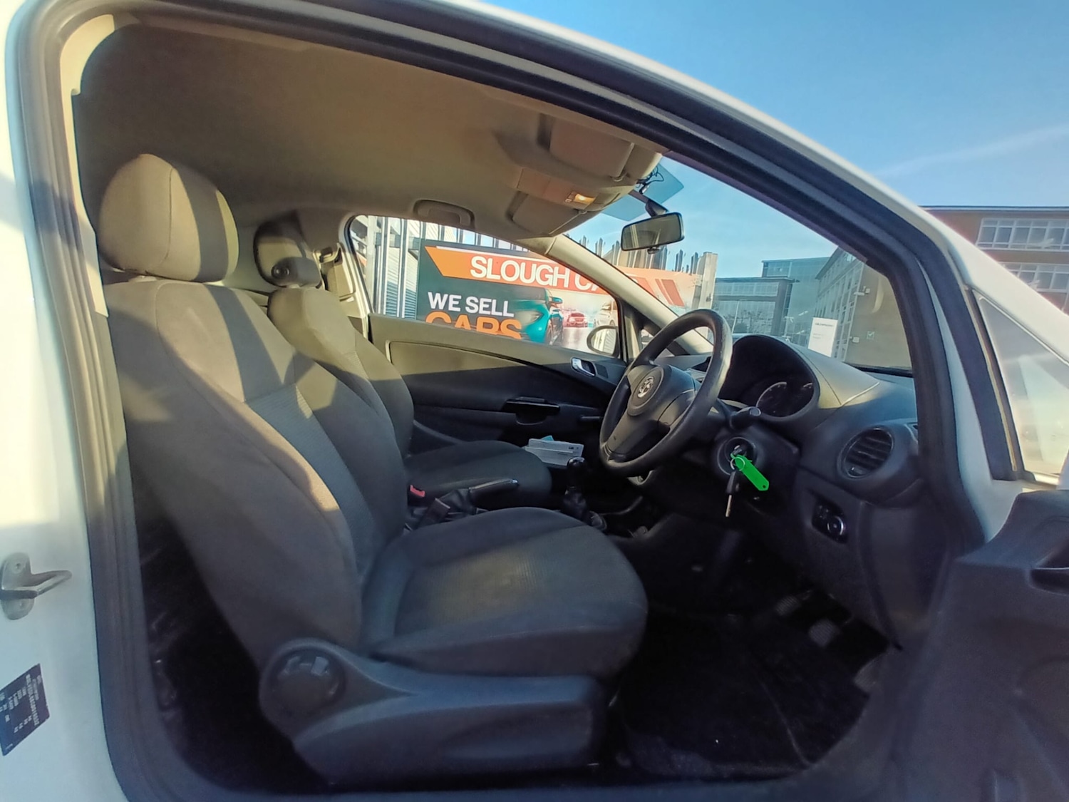 Used Vauxhall Corsa 2011 for sale - 76712785: Photo 6