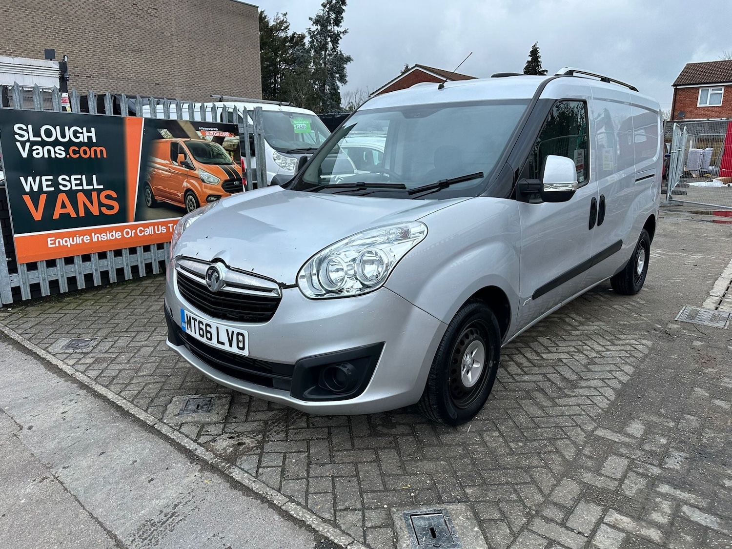 Used Vauxhall Combo 2016 for sale - 77610136: Photo 2