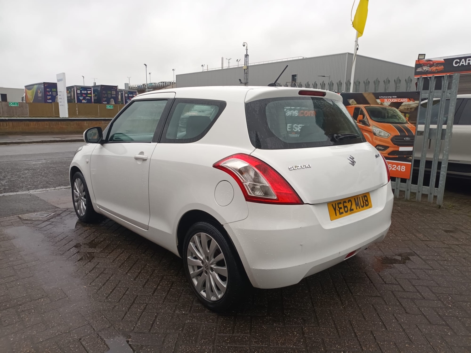 Used Suzuki Swift 2012 for sale - 76668368: Photo 3