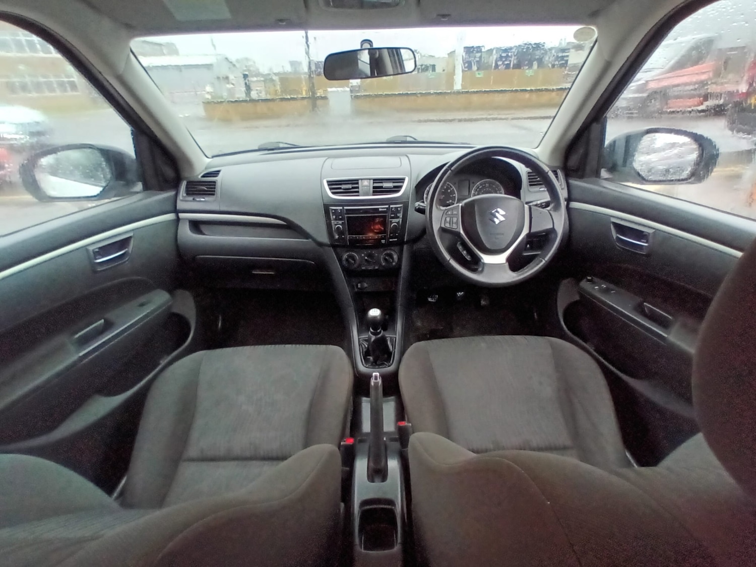 Used Suzuki Swift 2012 for sale - 76668368: Photo 7