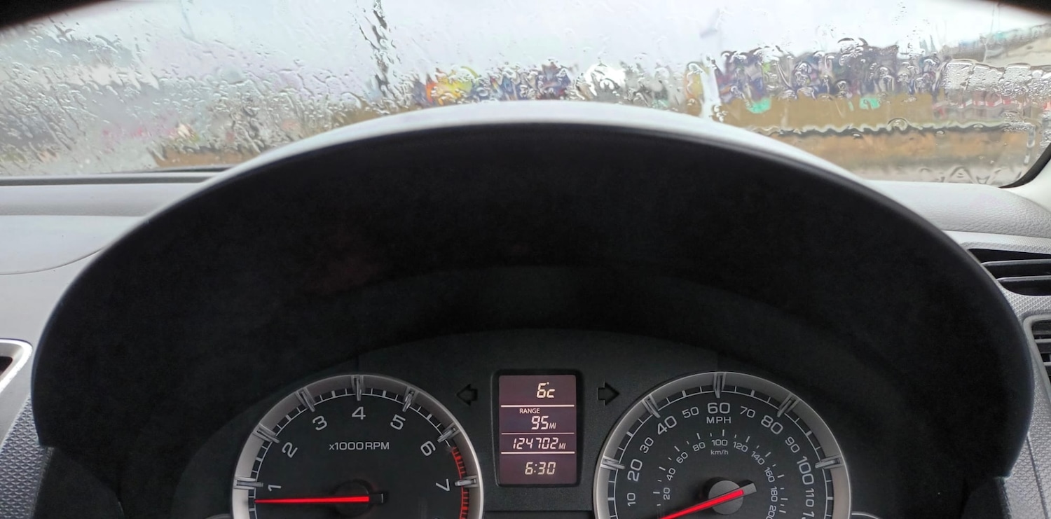 Used Suzuki Swift 2012 for sale - 76668368: Photo 8