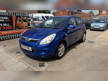 Used Hyundai i20 2010 for sale - 78656682: Photo