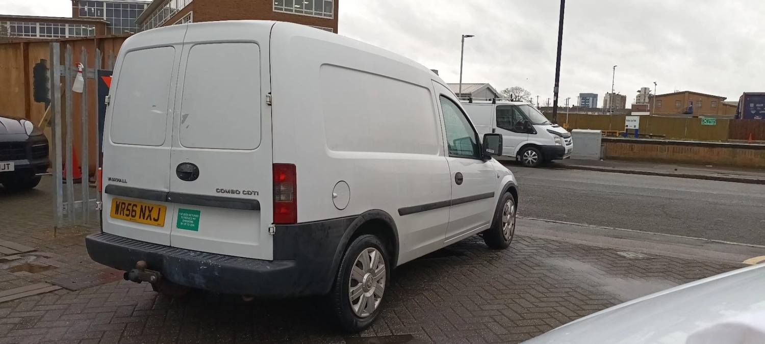 Used Vauxhall Combo 2006 for sale - 76877887: Photo 4