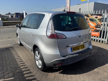 Used Renault Scenic 2012 for sale - 75556338: Photo