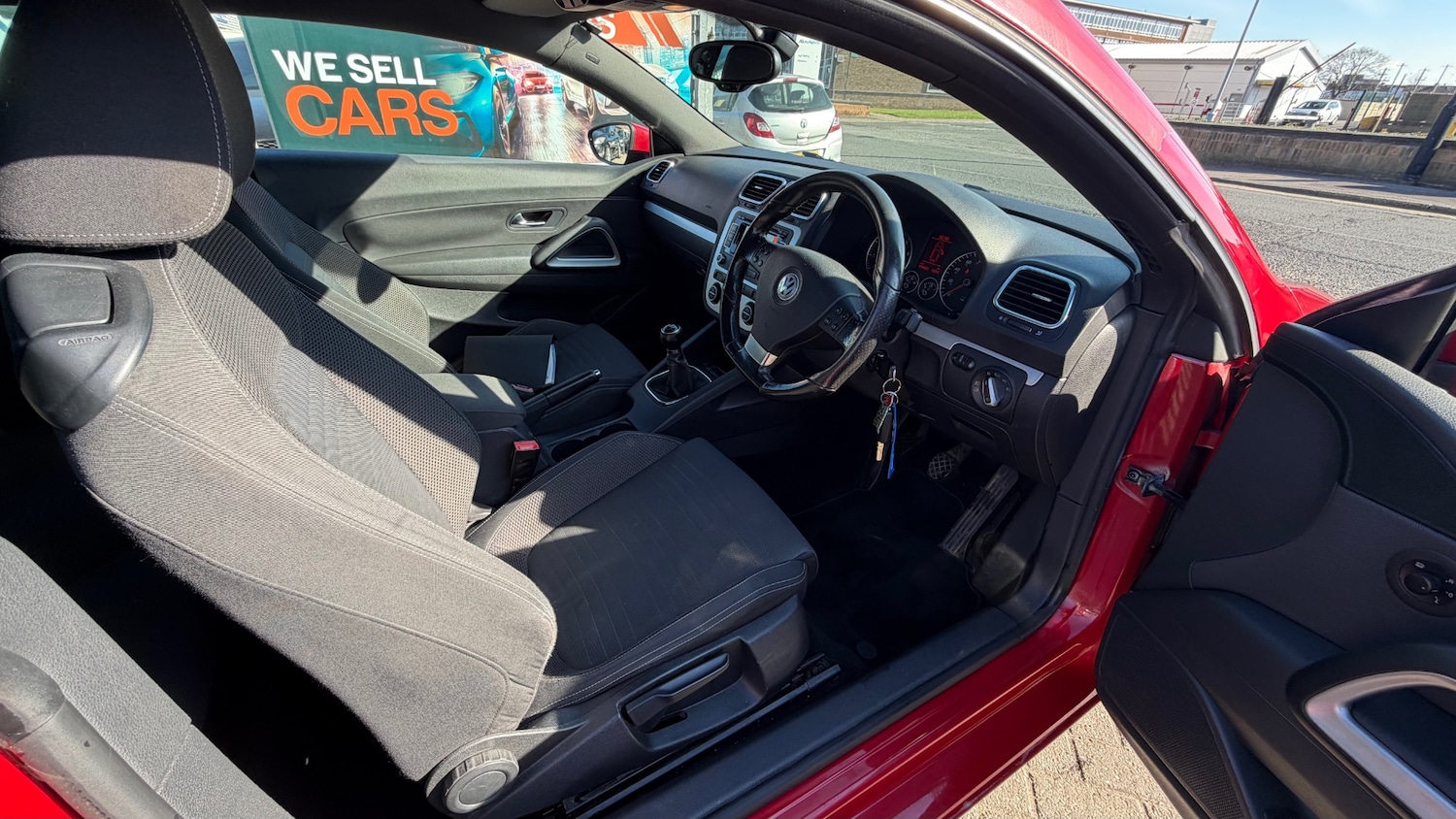 Used Volkswagen Scirocco 2009 for sale - 78108998: Photo 6