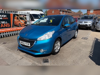 Used Peugeot 208 2012 for sale - 78389742: Photo