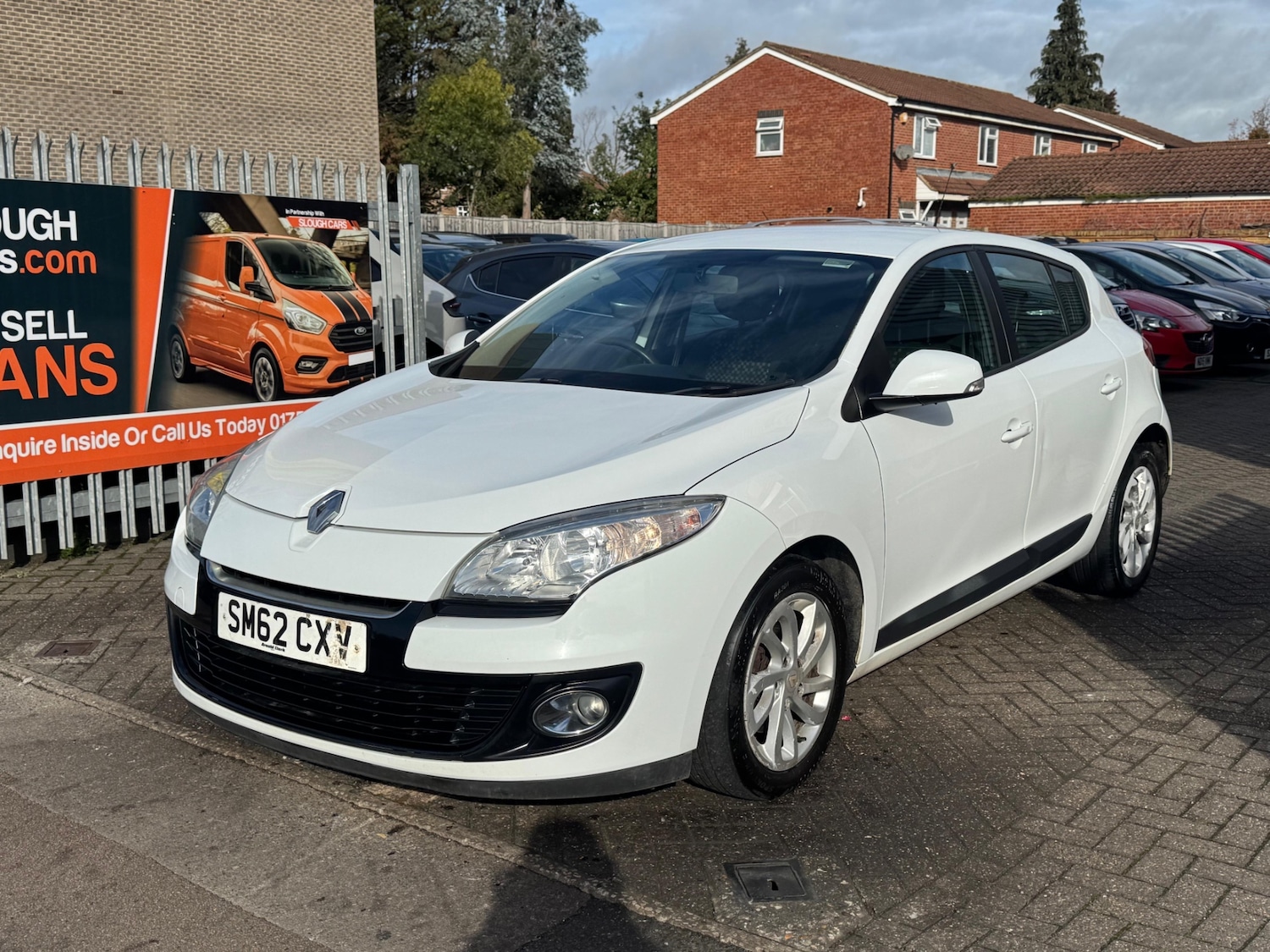 Used Renault Megane 2013 for sale - 76352162: Photo 2