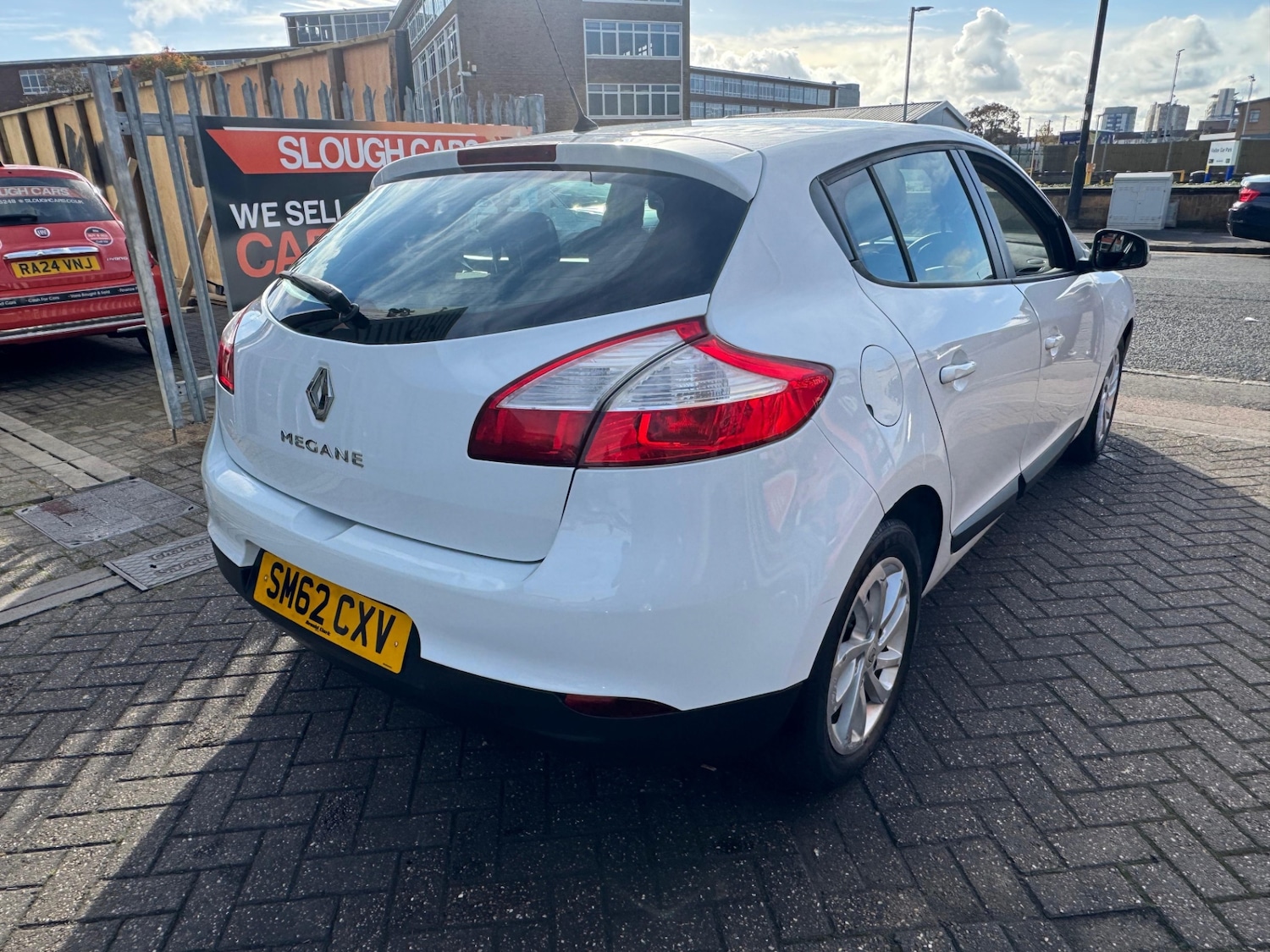 Used Renault Megane 2013 for sale - 76352162: Photo 4
