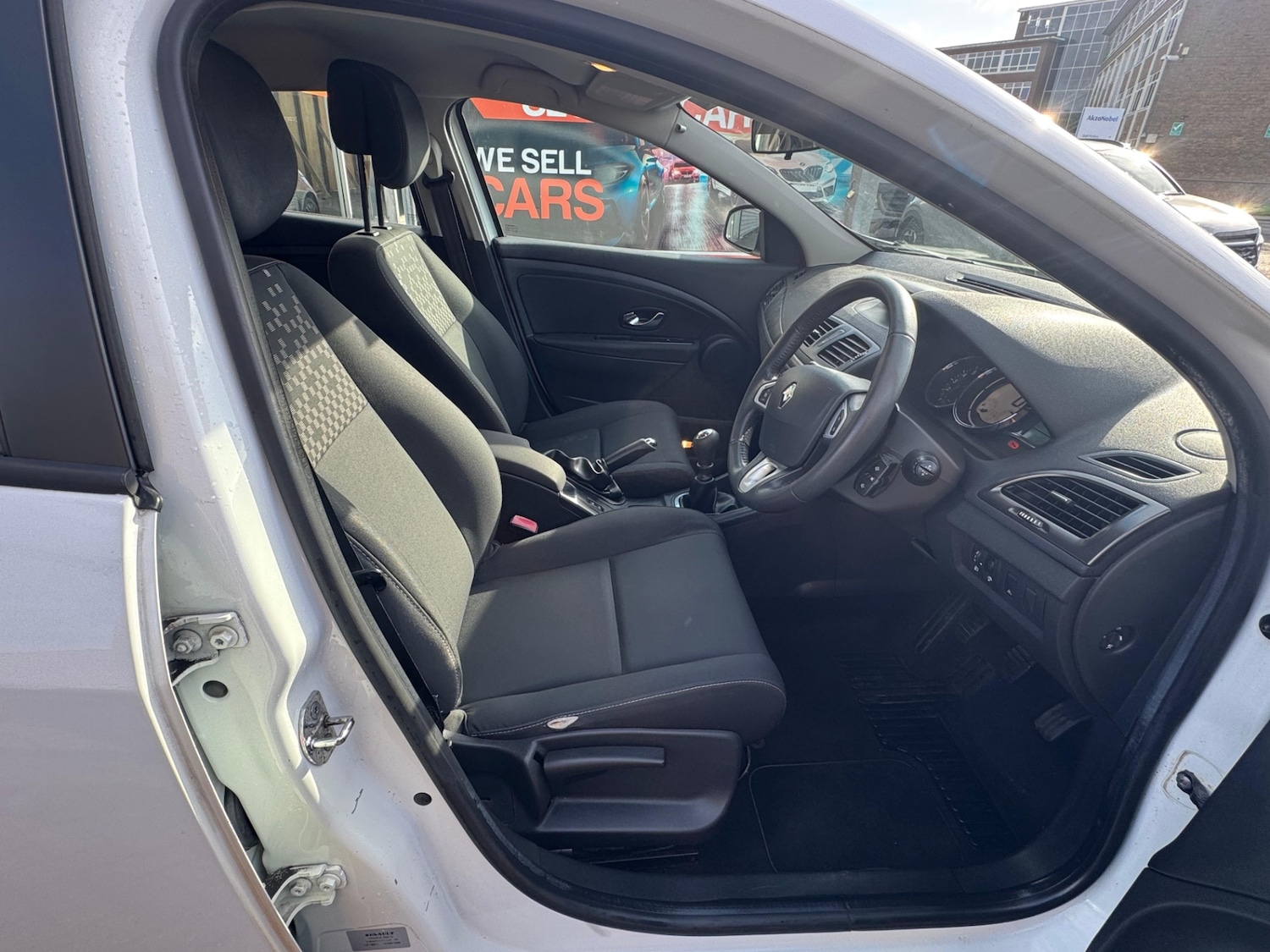 Used Renault Megane 2013 for sale - 76352162: Photo 6