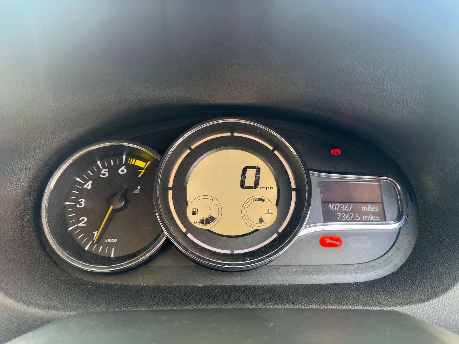 Used Renault Megane 2013 for sale - 76352162: Photo 8