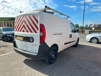 Used Vauxhall Combo 2014 for sale - 78605458: Photo