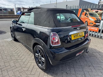 Used MINI Convertible 2011 for sale - 79840282: Photo