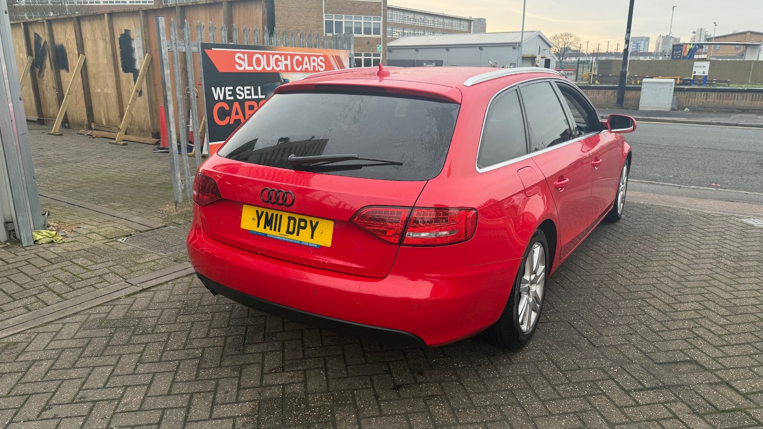 Used Audi A4 2011 for sale - 76968638: Photo 4