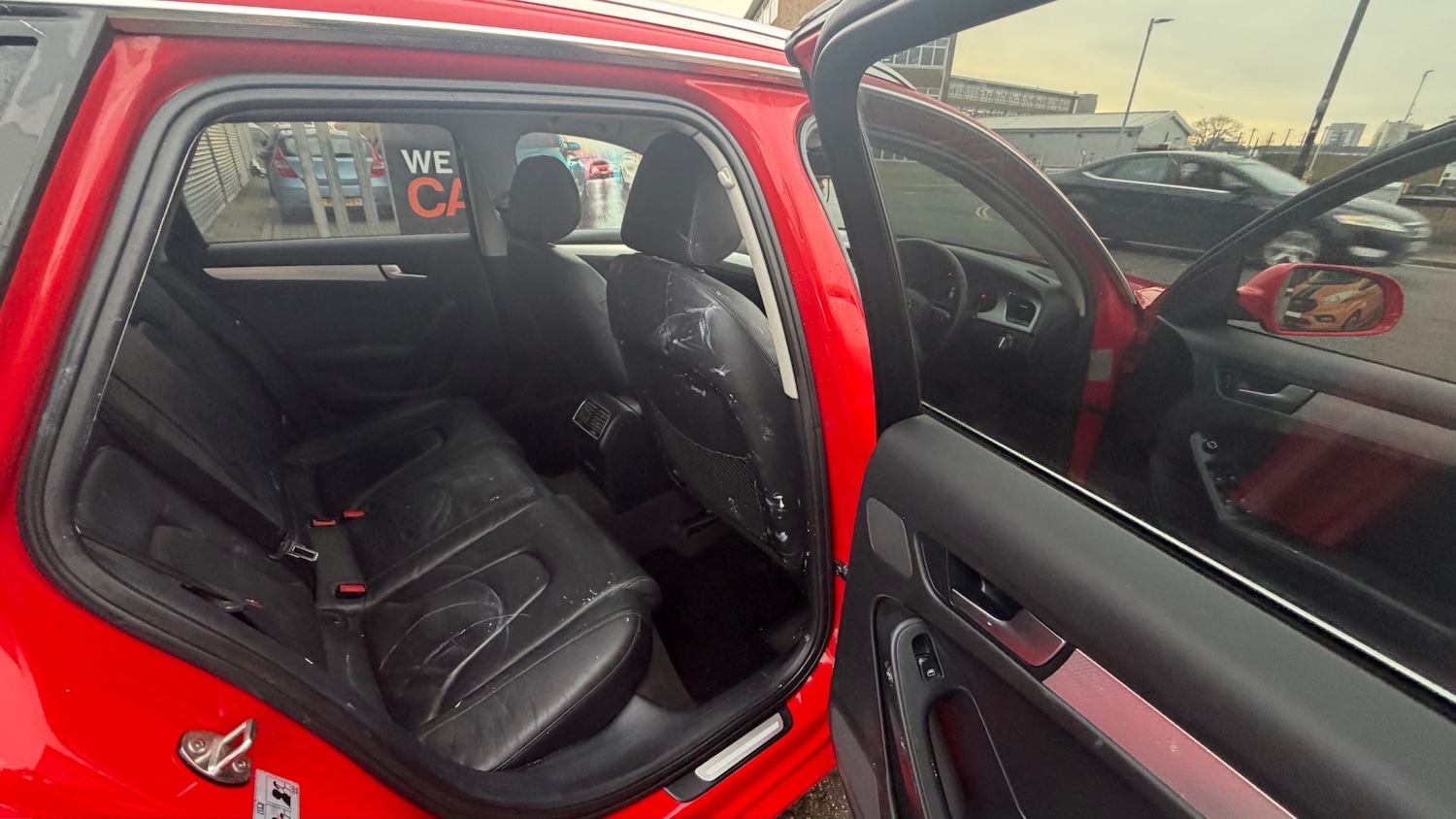 Used Audi A4 2011 for sale - 76968638: Photo 5