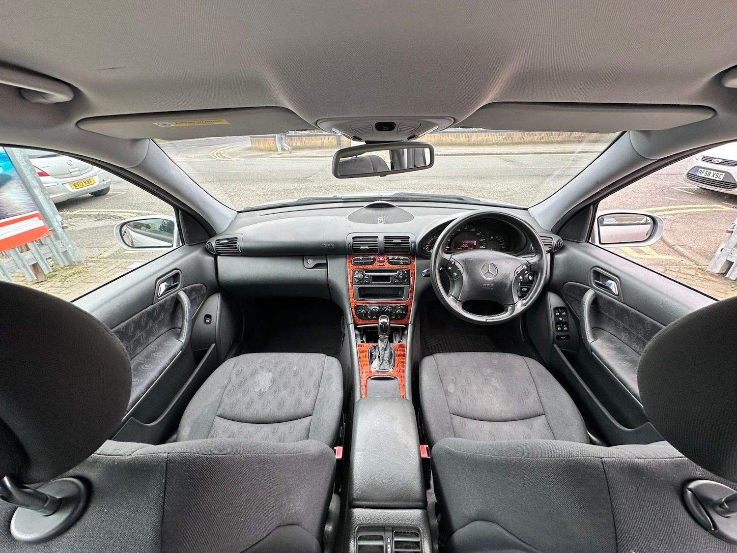 Used Mercedes-Benz C Class 2004 for sale - 77997091: Photo 7