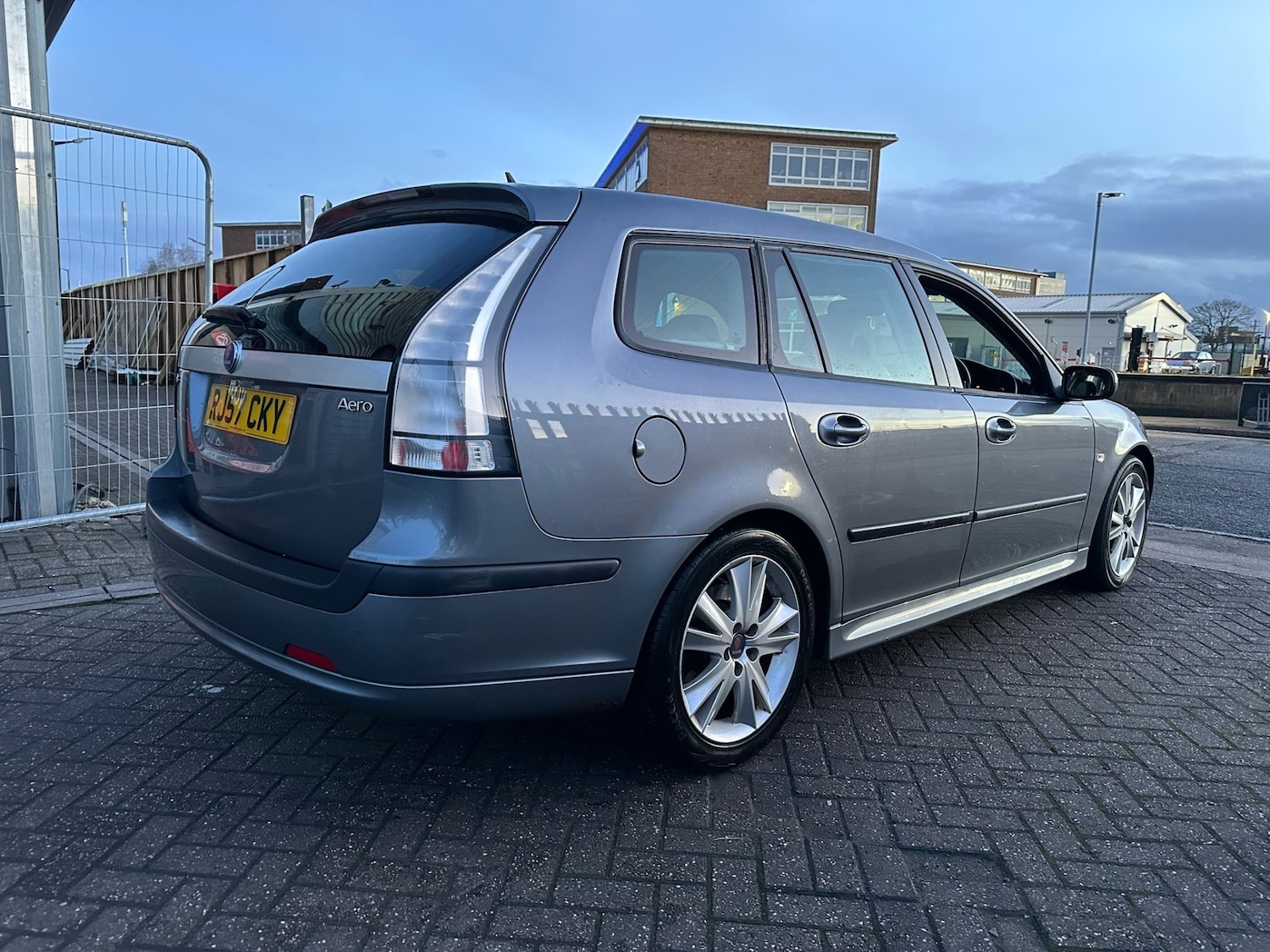 Used Saab 9-3 2007 for sale - 77239951: Photo 4