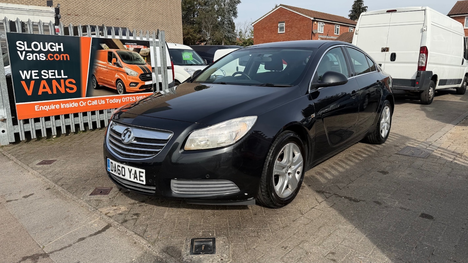 Used Vauxhall Insignia 2011 for sale - 77962035: Photo 2