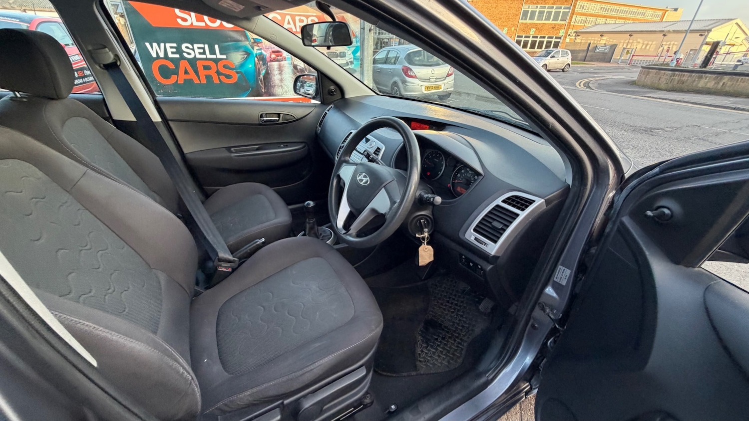 Used Hyundai i20 2009 for sale - 77878386: Photo 6