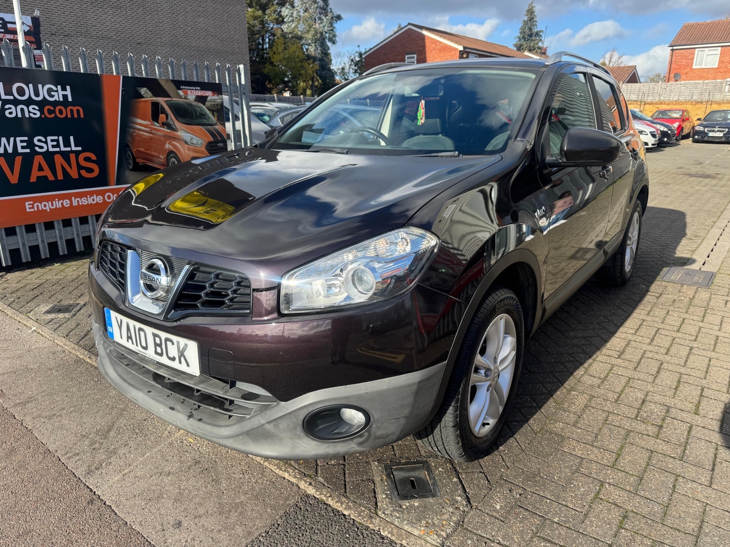 Used Nissan Qashqai 2010 for sale - 76449483: Photo 2