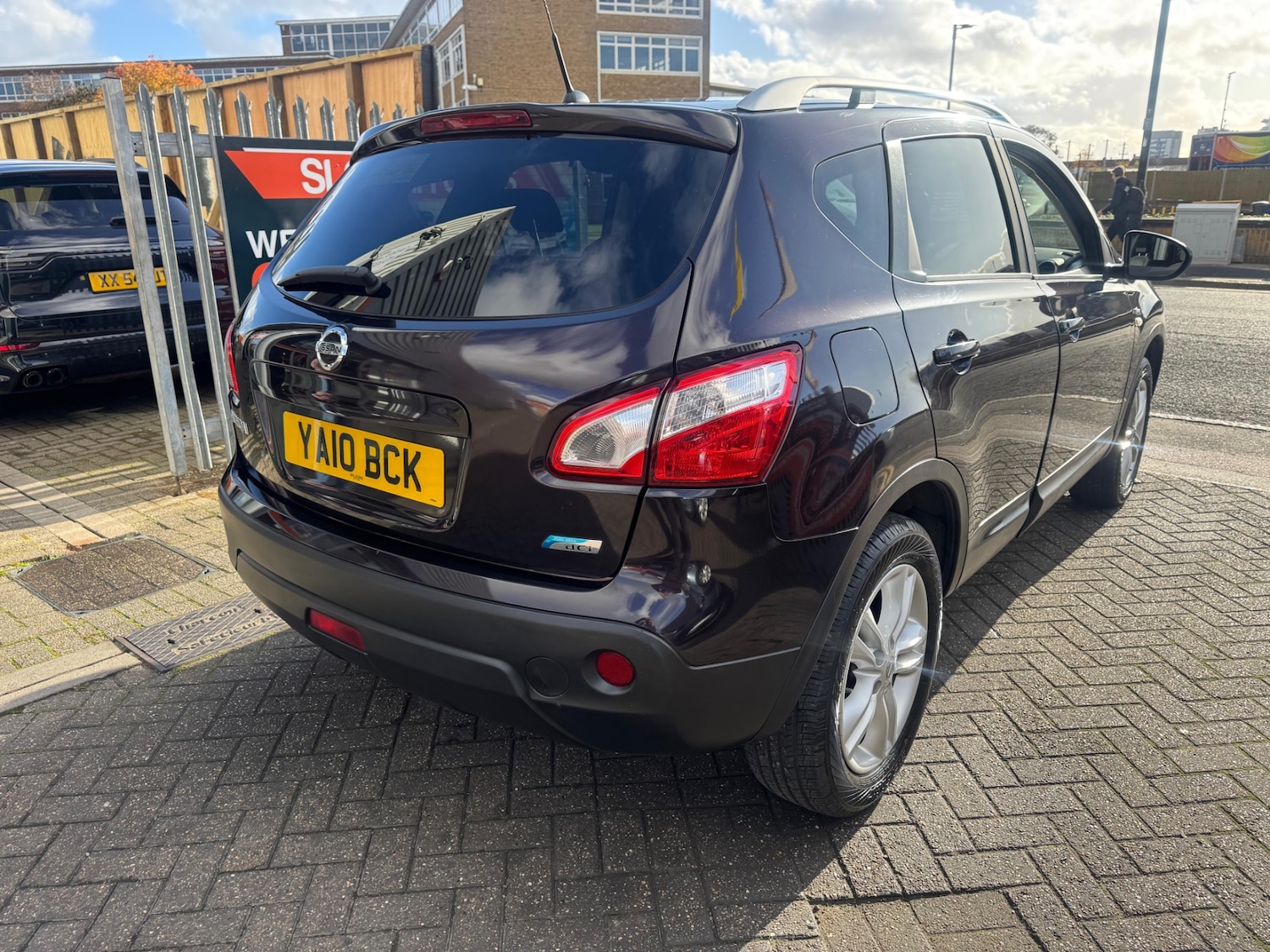 Used Nissan Qashqai 2010 for sale - 76449483: Photo 4