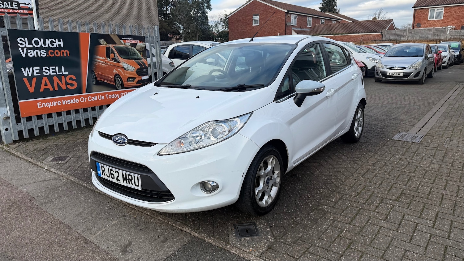 Used Ford Fiesta 2012 for sale - 76638928: Photo 2