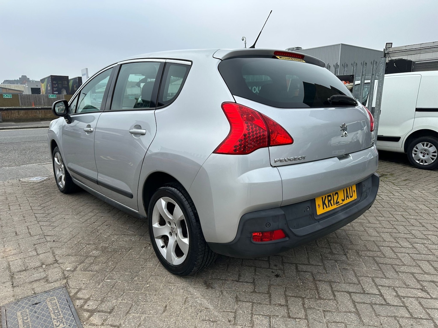 Used Peugeot 3008 2012 for sale - 77743246: Photo 3