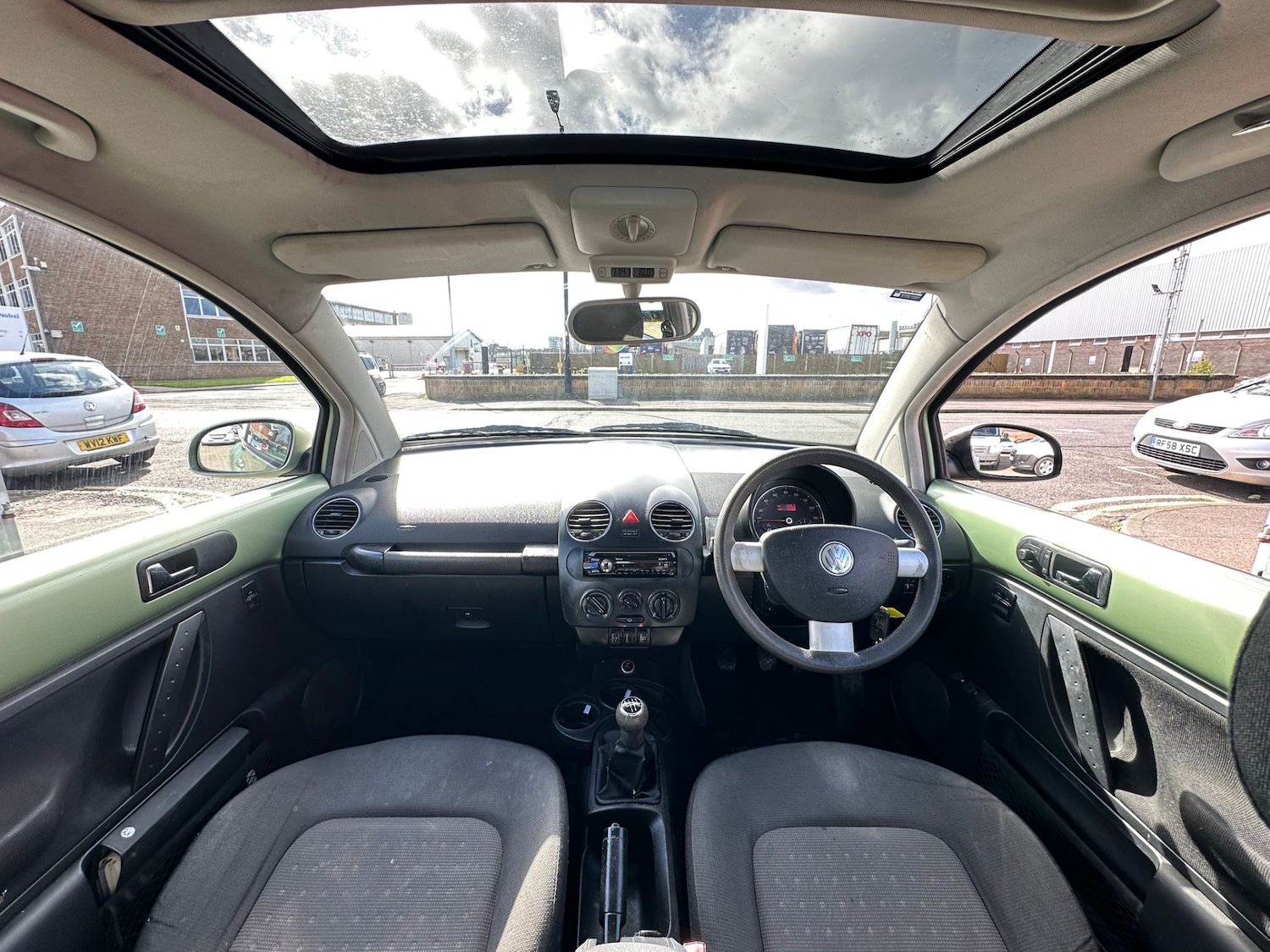 Used Volkswagen Beetle 2006 for sale - 77832054: Photo 7