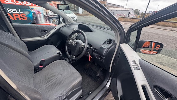 Used Toyota Yaris 2009 for sale - 75773610: Photo 6