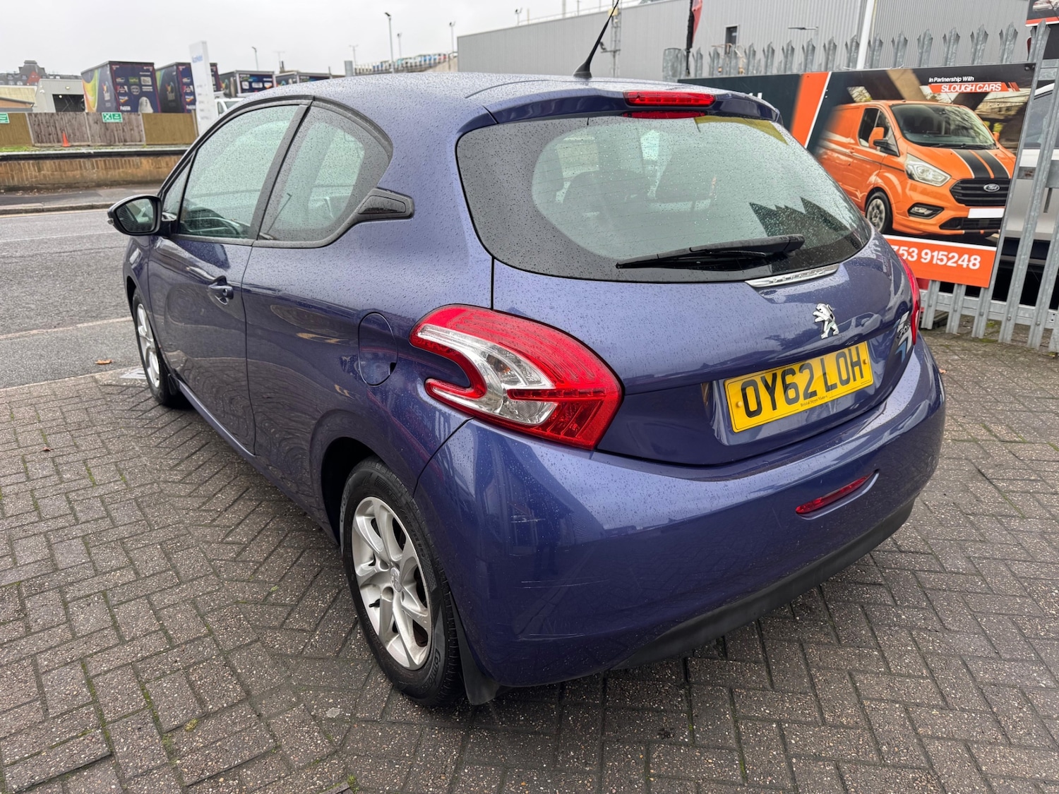 Used Peugeot 208 2012 for sale - 76531467: Photo 3