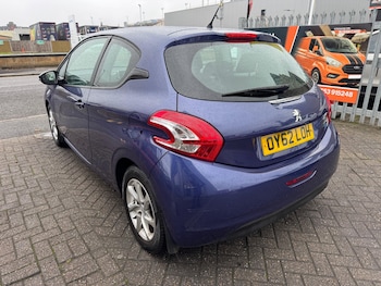 Used Peugeot 208 2012 for sale - 76531467: Photo