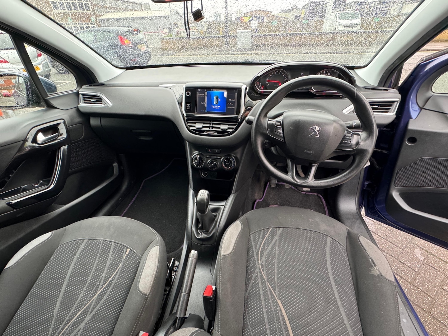 Used Peugeot 208 2012 for sale - 76531467: Photo 7