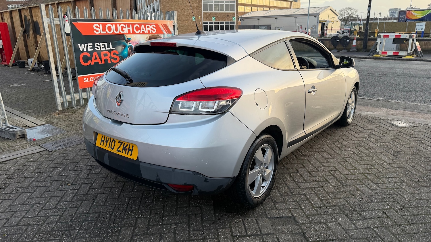 Used Renault Megane 2010 for sale - 77340096: Photo 4