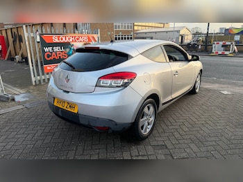 Used Renault Megane 2010 for sale - 77340096: Photo