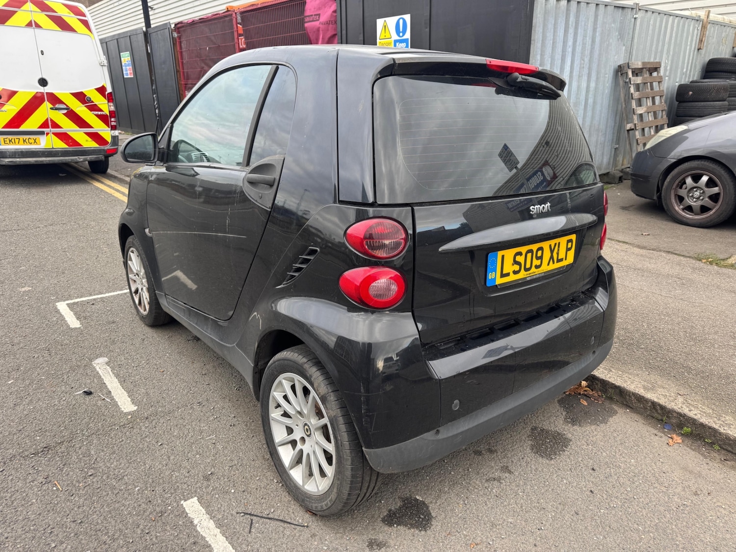 Used smart fortwo 2009 for sale - 76612664: Photo 3