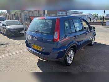 Used Ford Fusion 2007 for sale - 78420240: Photo