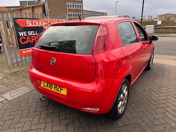 Used Fiat Punto 2016 for sale - 76504554: Photo