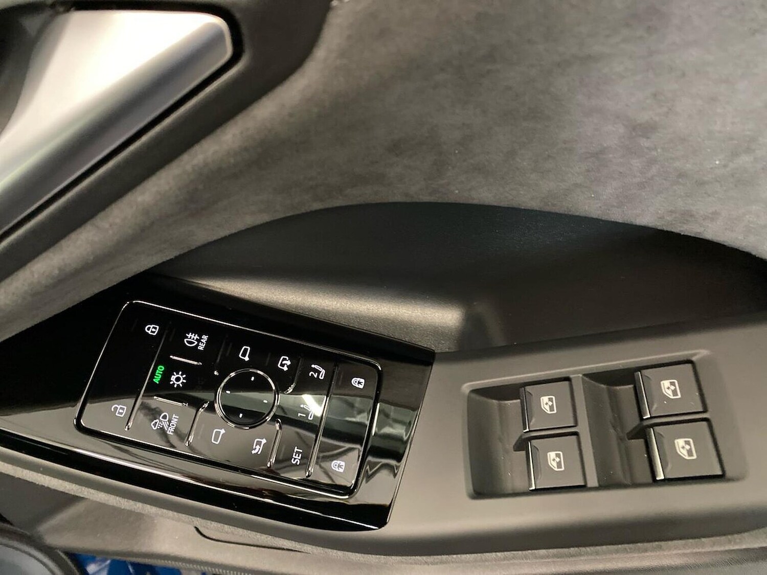 Used Audi Q6 e-tron 2025 for sale - 76770043: Photo 21