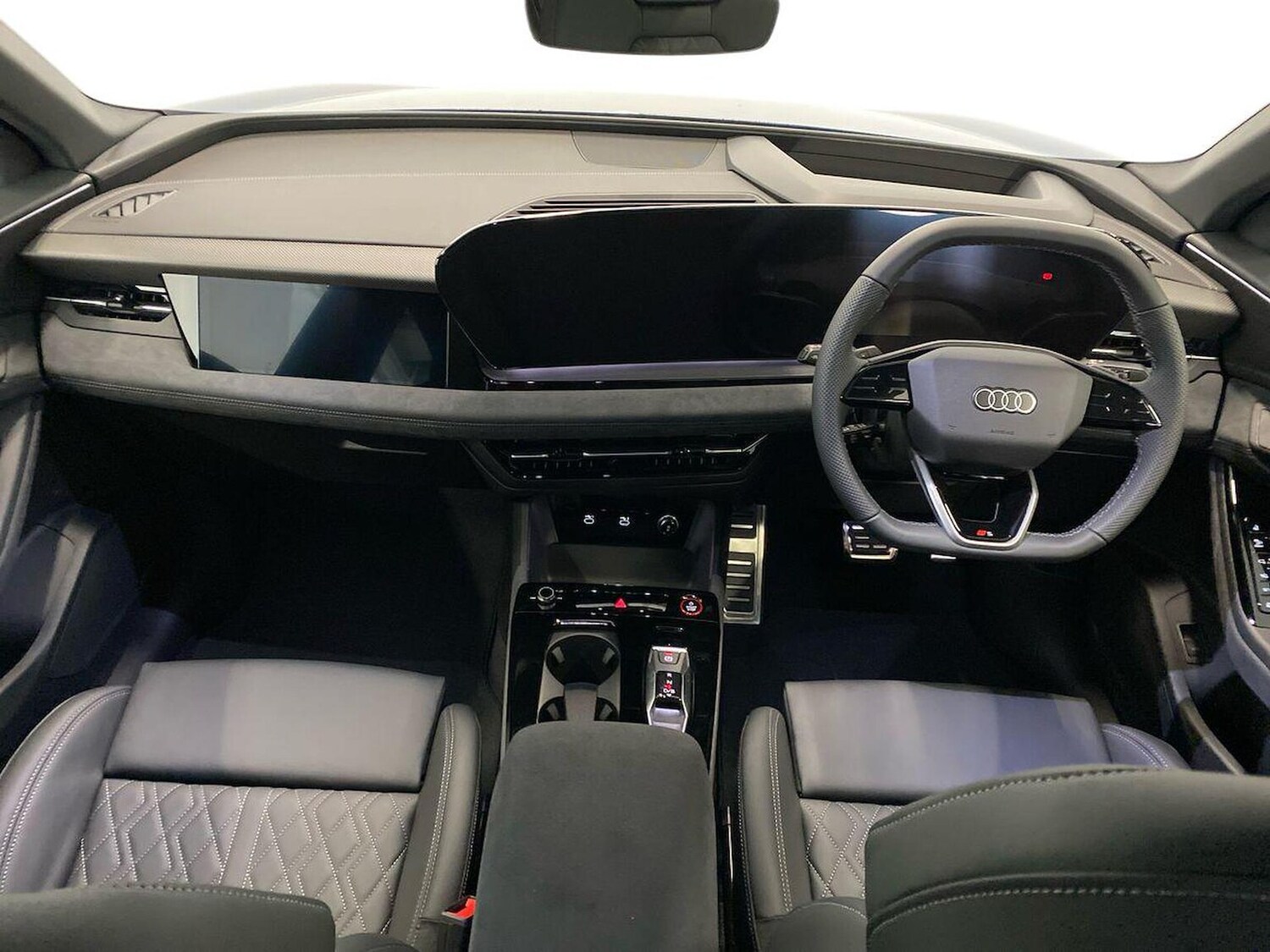 Used Audi Q6 e-tron 2025 for sale - 76770043: Photo 8